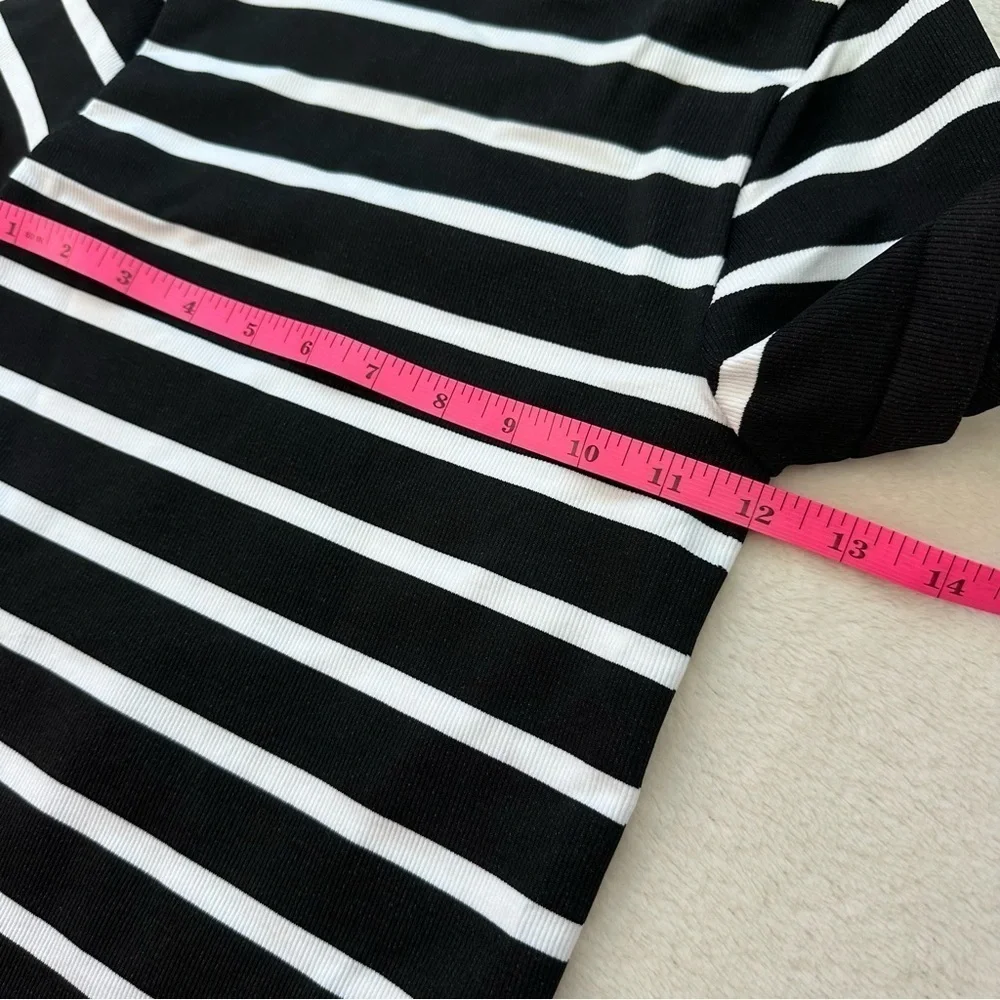 NWT Happily Grey Black & White Striped Seamless Crop Top - Picture 10 of 13
